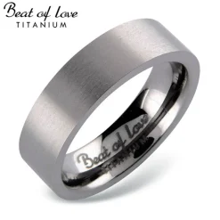 Beat of Love, titaanisormus 6 mm, mattaharjattu pinta