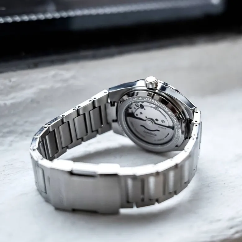 Casio Edifice EFK-110D-1AER rannekello