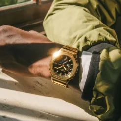 Casio Fine Metallic GM-2100YMG-9AER rannekello