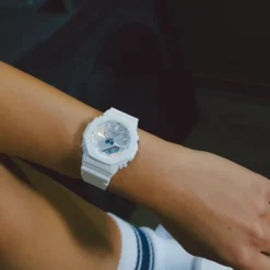 Casio G-Shock GMA-P2100PC-7AER rannekello