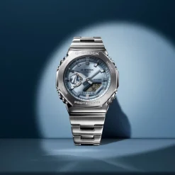 Casio G-Shock GM-2110D-2AER rannekello