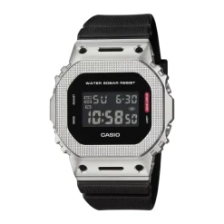 Casio G-Shock GM-5600M-1ER rannekello