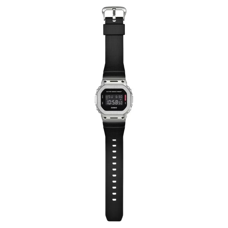 Casio G-Shock GM-5600M-1ER rannekello