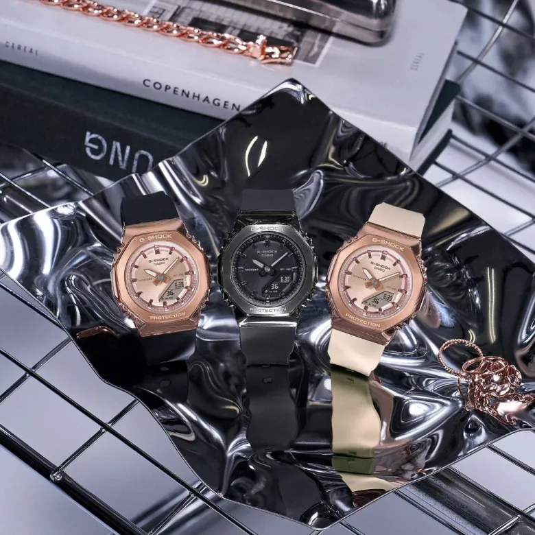 Casio G-Shock GM-S2110B-8AER rannekello