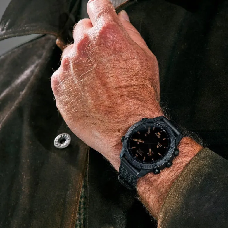 Garmin MARQ Commander Gen 2 Carbon Edition, älykello 010-02722-01