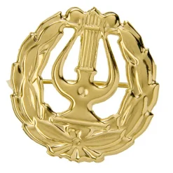 Kultainen ylioppilaslyyra / äidinlyyra / rintalyyra, 14K keltakultaa