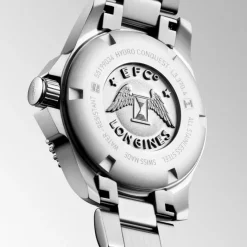 Longines HydroConquest, 32mm, rannekello, L33704966