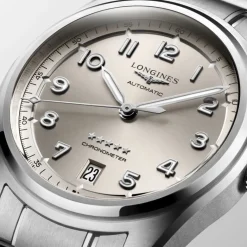 Longines Spirit rannekello L34104636