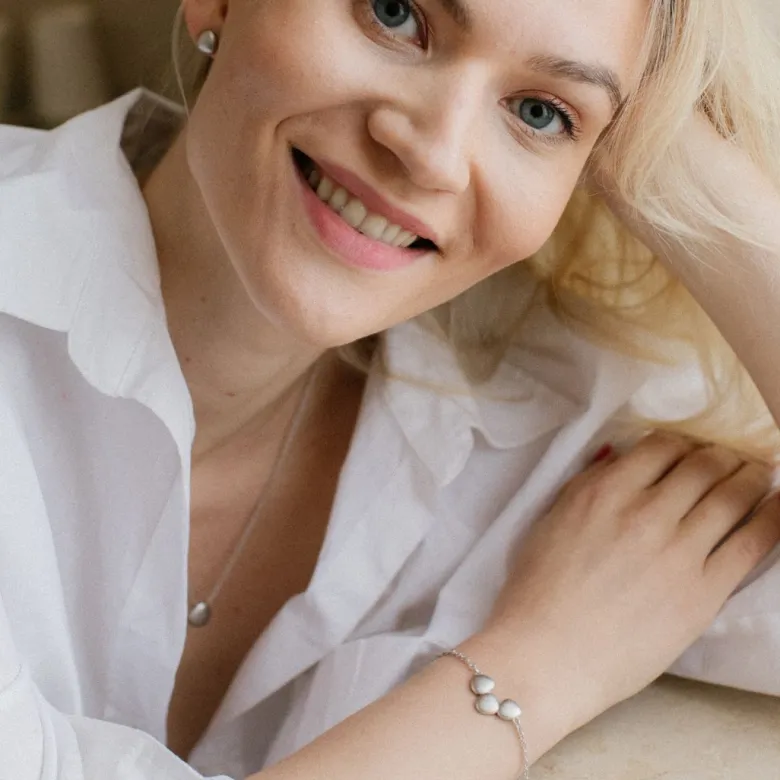 Lumoava Luoto rannekoru, hopeaa