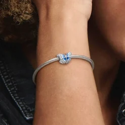 Pandora Moments Blue Butterfly Sparkling hela, hopea, 790761C01