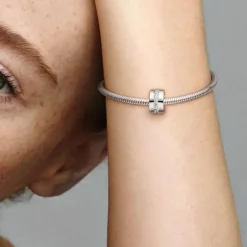 Pandora Moments Clear Sparkling lukkopala, hopea, 791972CZ