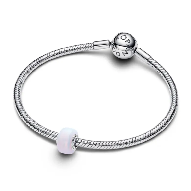 Pandora Moments Opalescent hela, hopea, 794245C01