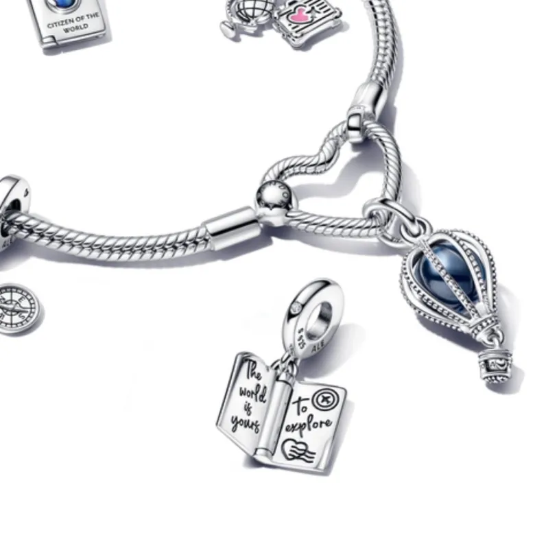 Pandora Moments Openable Passport hela, hopea, 792680C01