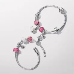 Pandora Moments Pink Rose in Bloom hela, hopea, 793212C01