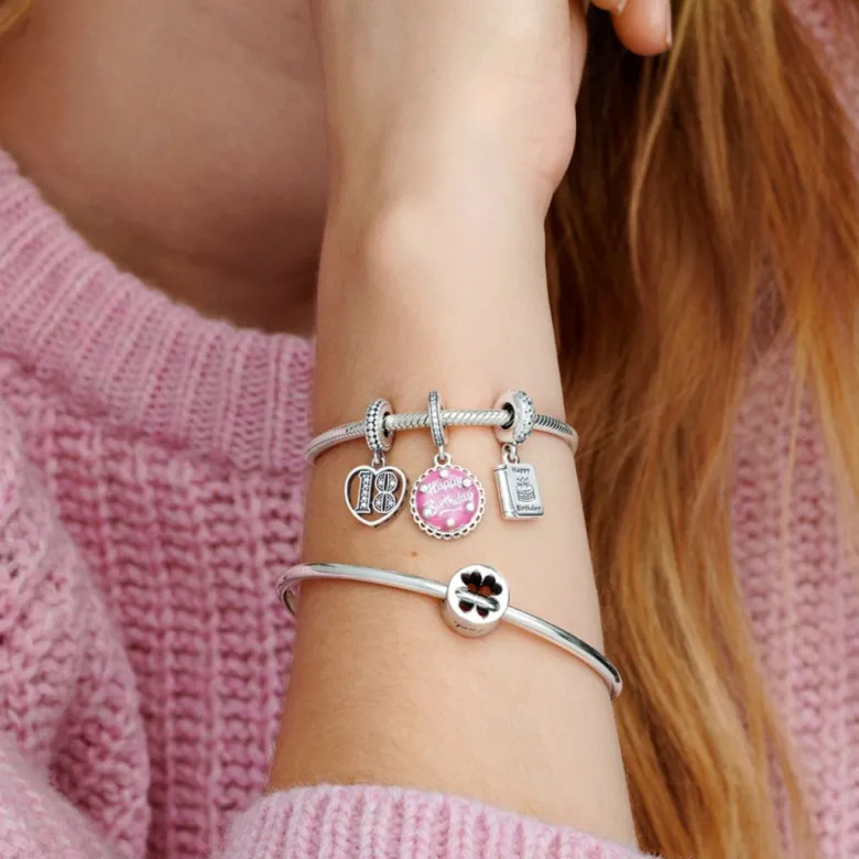 Pandora Moments 18th Celebration hela, hopea, 797262CZ