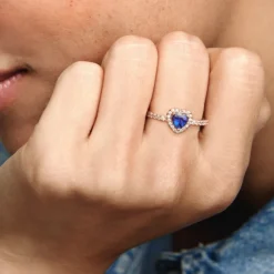 Pandora Timeless Sparkling Blue Elevated Heart sormus, ruusukullattu, 188421C01