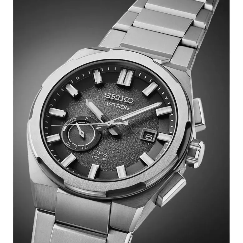 Seiko Astron GPS Solar rannekello, SSJ025J1