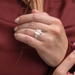 Silván Charlotte timanttisormus 4,38ct morganiitilla ja 0,60ct timanteilla, 18K valkokultaa, Silván vihkisormukset
