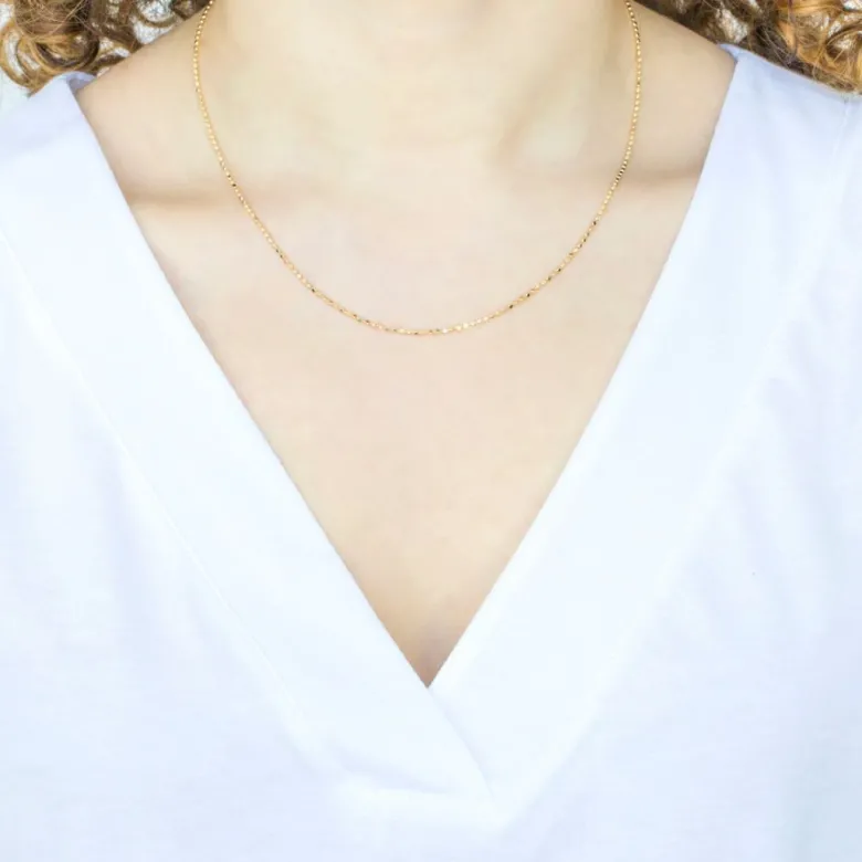 Stelle kaulakoru, hiottu palloketju, keltakullattua hopeaa